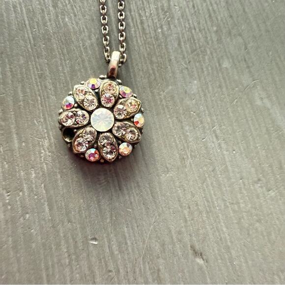 Mariana Swarovski Crystal Guardian Angel Pendant Necklace - Picture 11 of 15